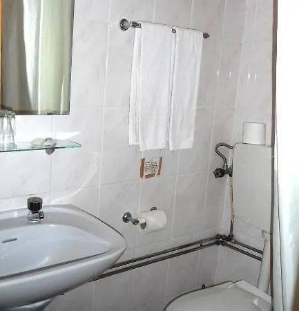 ラルベロ ホテル