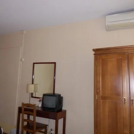 ラルベロ ホテル *