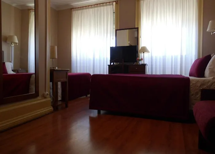 拉贝罗酒店 * 科英布拉