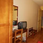Отель Larbelo
