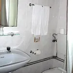Larbelo Hotel
