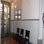 Hotel Larbelo *