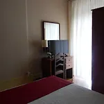Larbelo Hotel *