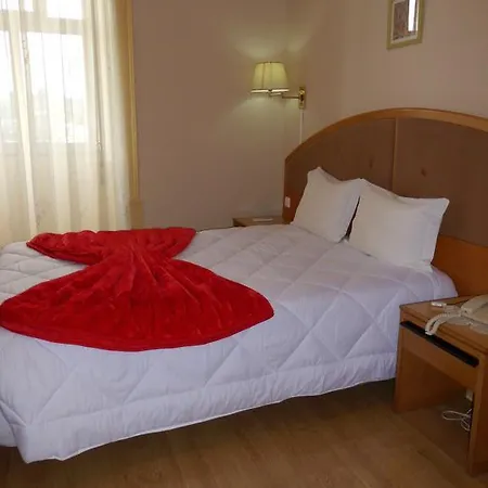 Larbelo Hotel