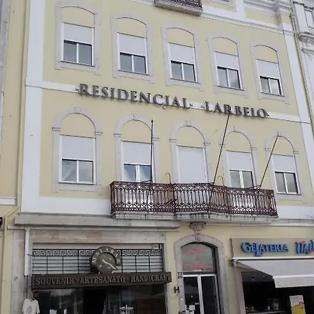 Отель Larbelo