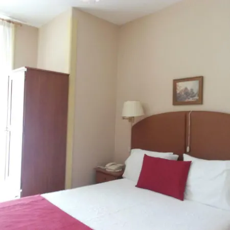 Hotel Larbelo